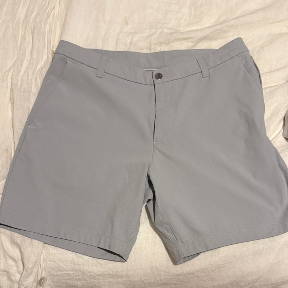 Men's lululemon abc Gray Shorts